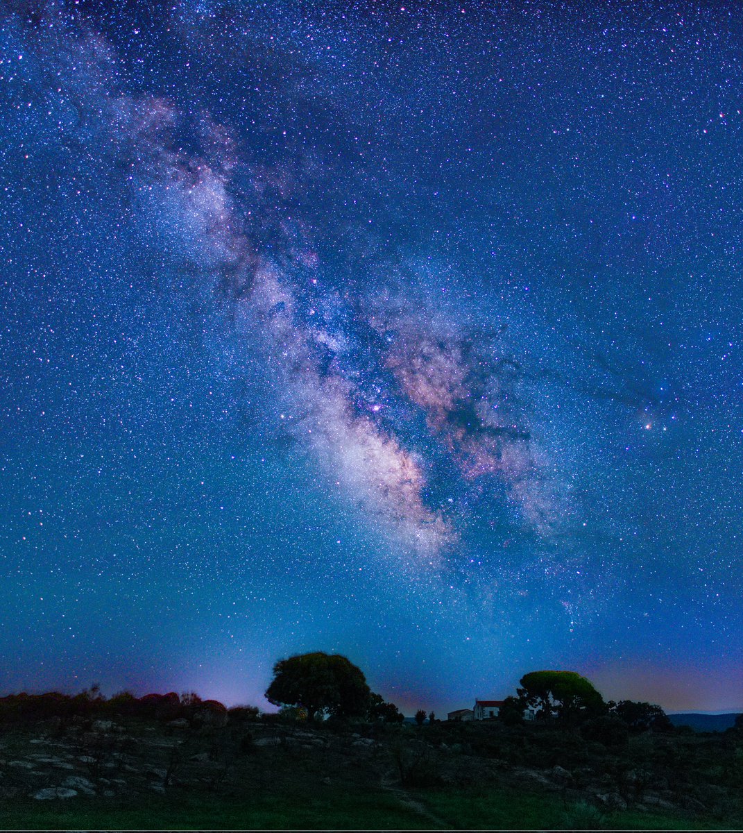 Pa6lo_'s tweet image. La vía láctea vista en las inmediaciones de Navalmoral de la Mata (Cáceres) 14 de julio de 2023.