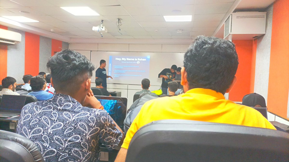 0xironyAditya's tweet photo. Had a blast attending #hellosolana at @CodingBlocksIn by @0xBolt and @0xdrac

Inspiring to see such creative mindsets from students of 11th standard, dayum inspiring!!

Even deployed a dapp🚀✨

@solana @maker3shop #web3 #blockchain https://t.co/MGLbtJU85f