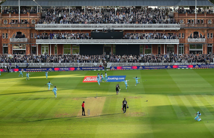 TheBarmyArmy's tweet photo. Where were you 4 years ago today and what were you doing? https://t.co/YhTvpeOK7d