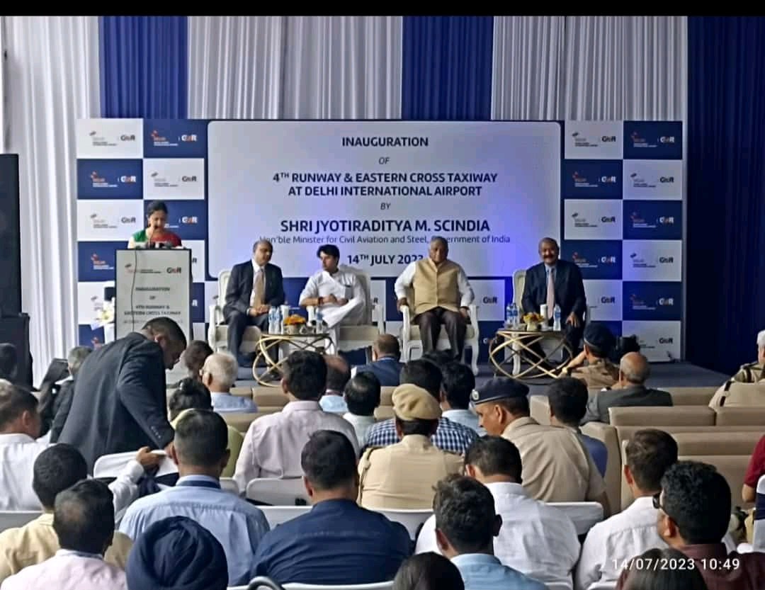 gauravkrchawla's tweet photo. India's first dual elevated #taxiway #inaugrated by Hon'ble Minister Mr. @JM_Scindia at #DIAL
@gkcconsultants is #proud to be associated with @larsentoubro for @DelhiAirport #phase3A as #4DBIM #consultants using @Bentley_SYNCHRO
#congratulations #india #indiaat75 #synchro4D #GMR https://t.co/jXCv4TeTeK