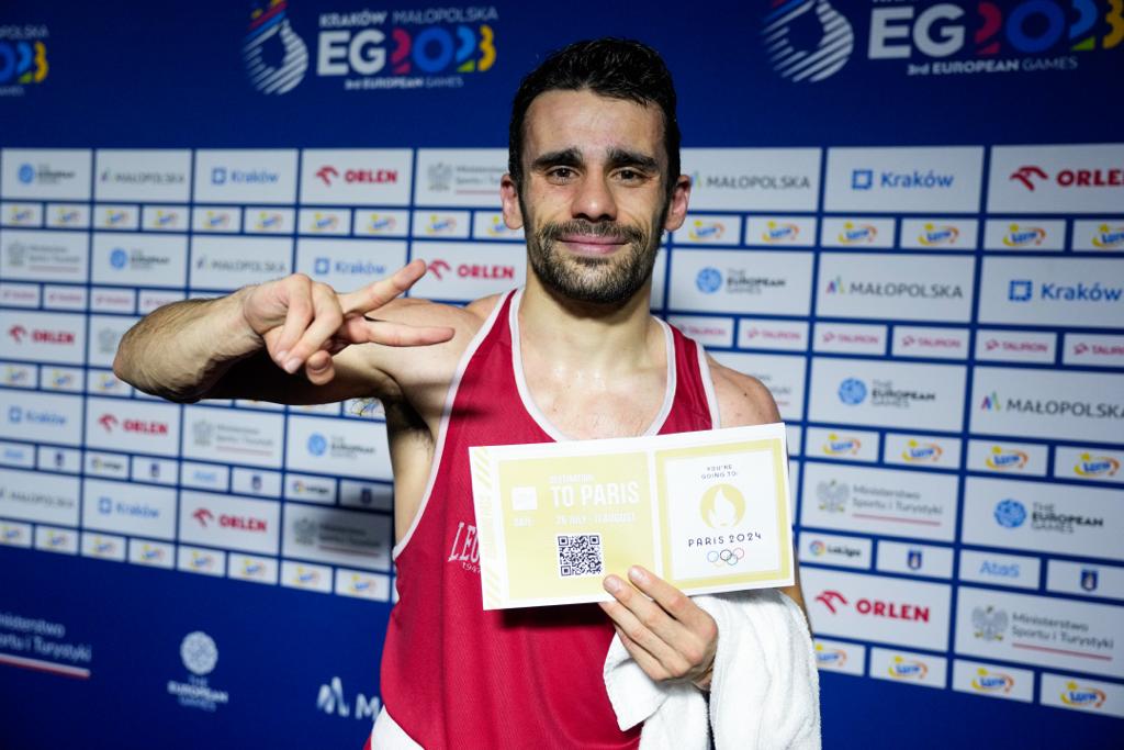 LaFosbury's tweet image. 🥊🗣️Entrevistem José Quiles (@JQuilesPodium), l'eldenc va ser medalla de plata en #boxa als Jocs Europeus de Cracòvia i ja té el passaport pels Jocs Olímpics de París 2024: “Vull ser campió olímpic i disputar un mundial com a professional” 

⬇️
fosbury.cat/fosbudiary/box…