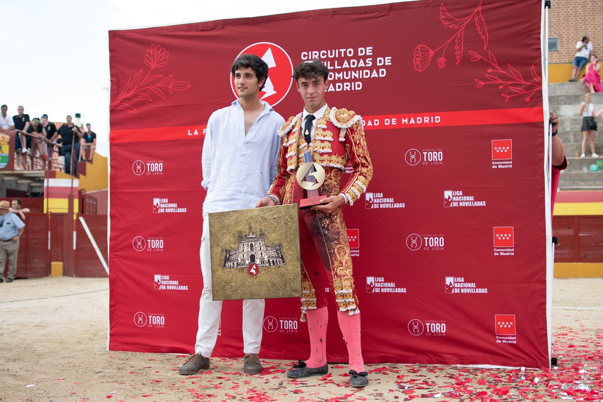 torociocom's tweet photo. El próximo martes 18 de Julio estará con nosotros Alejandro Chicharo 

Ha sido el ganador del @MadridCircuito y nos concederá una entrevista el próximo martes 18 de julio a las 21:00H🇪🇸

👌Y lo mejor de todo,el chat podrá preguntarle cosas al novillero durante la entrevista. https://t.co/gLTZl6hOzh