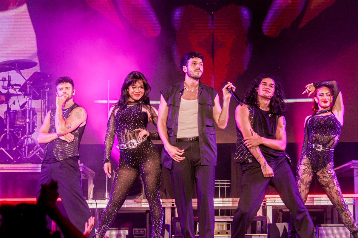 El artista colombiano <a href="/sebastianyatra/">Sebastian Yatra</a> pisó el escenario del festival <a href="/nitsbarcelona/">Les Nits de Barcelona</a> para cantar los temas de su último disco #Dharma y sus nuevas canciones!🌙🧡

Síguenos en redes para no perderte todos los conciertos de este ciclo.

📸: <a href="/laraballestero/">Lara Ballesteros</a>