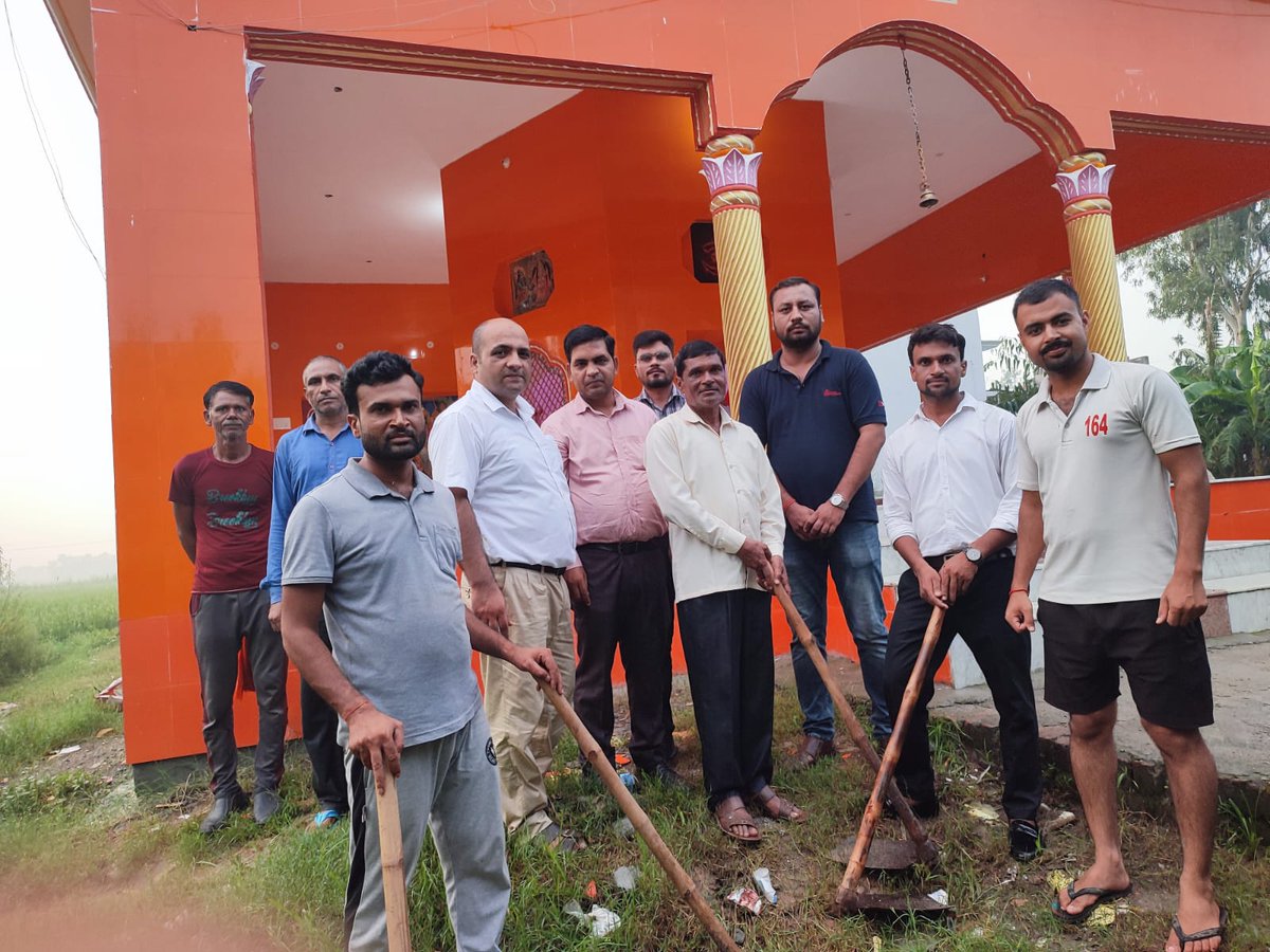 GoIStats's tweet photo. A heartfelt appreciation to SRO Moradabad and SRO Saharanpur for their outstanding contribution to #SwachhtaPakhwada We take pride in your efforts to create a cleaner and healthier environment.

@goistats @swachhmospi 
#SwachhtaPakhwada #SwachhMospi #swachhbharat https://t.co/XCttUd3PcN