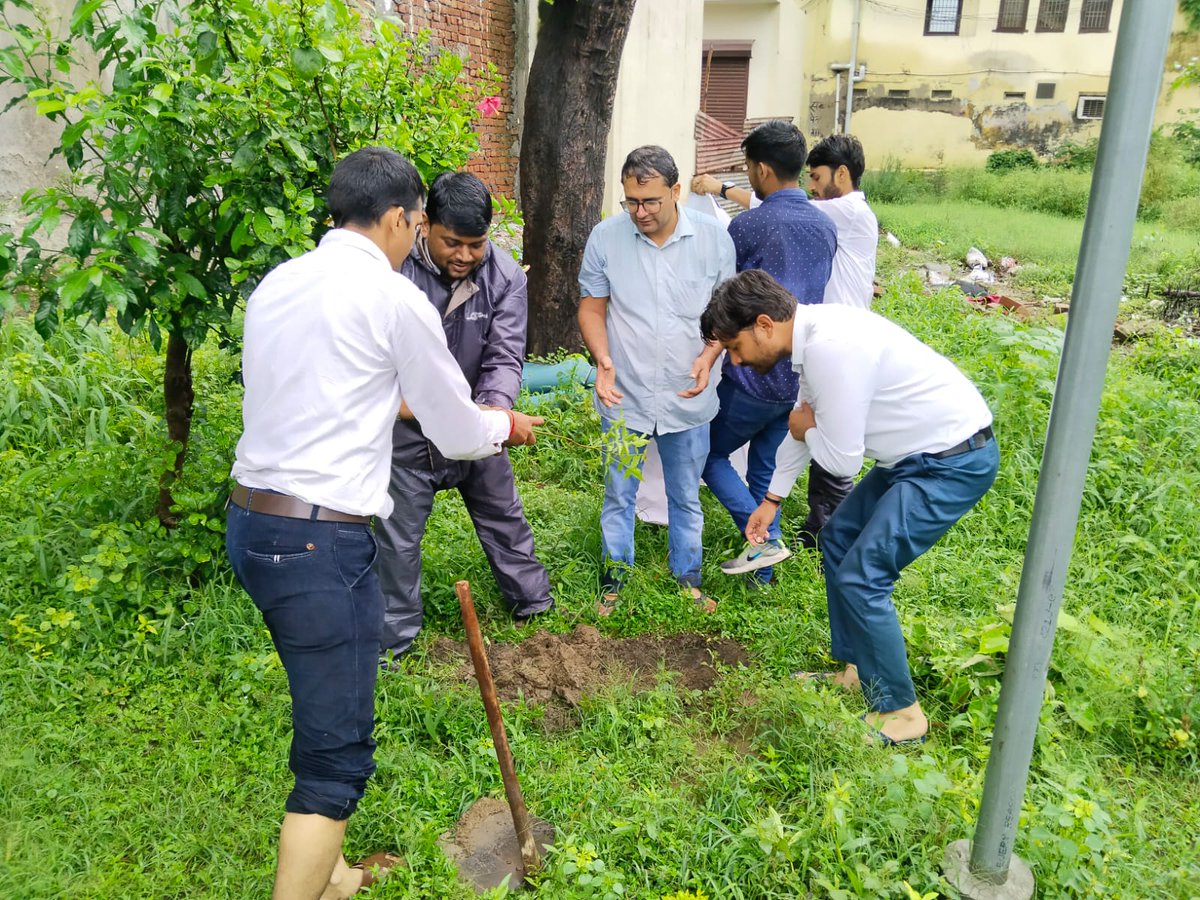GoIStats's tweet photo. A heartfelt appreciation to SRO Moradabad and SRO Saharanpur for their outstanding contribution to #SwachhtaPakhwada We take pride in your efforts to create a cleaner and healthier environment.

@goistats @swachhmospi 
#SwachhtaPakhwada #SwachhMospi #swachhbharat https://t.co/XCttUd3PcN