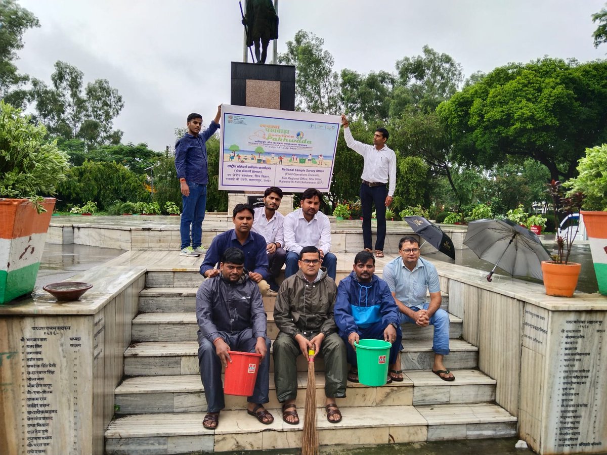 GoIStats's tweet photo. A heartfelt appreciation to SRO Moradabad and SRO Saharanpur for their outstanding contribution to #SwachhtaPakhwada We take pride in your efforts to create a cleaner and healthier environment.

@goistats @swachhmospi 
#SwachhtaPakhwada #SwachhMospi #swachhbharat https://t.co/XCttUd3PcN