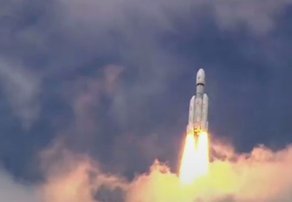 mehnaz_20's tweet photo. Why are you getting goosebumps, it's just an image ! 

The Image : #Chandrayaan3 https://t.co/7kdQ9MY3Dl