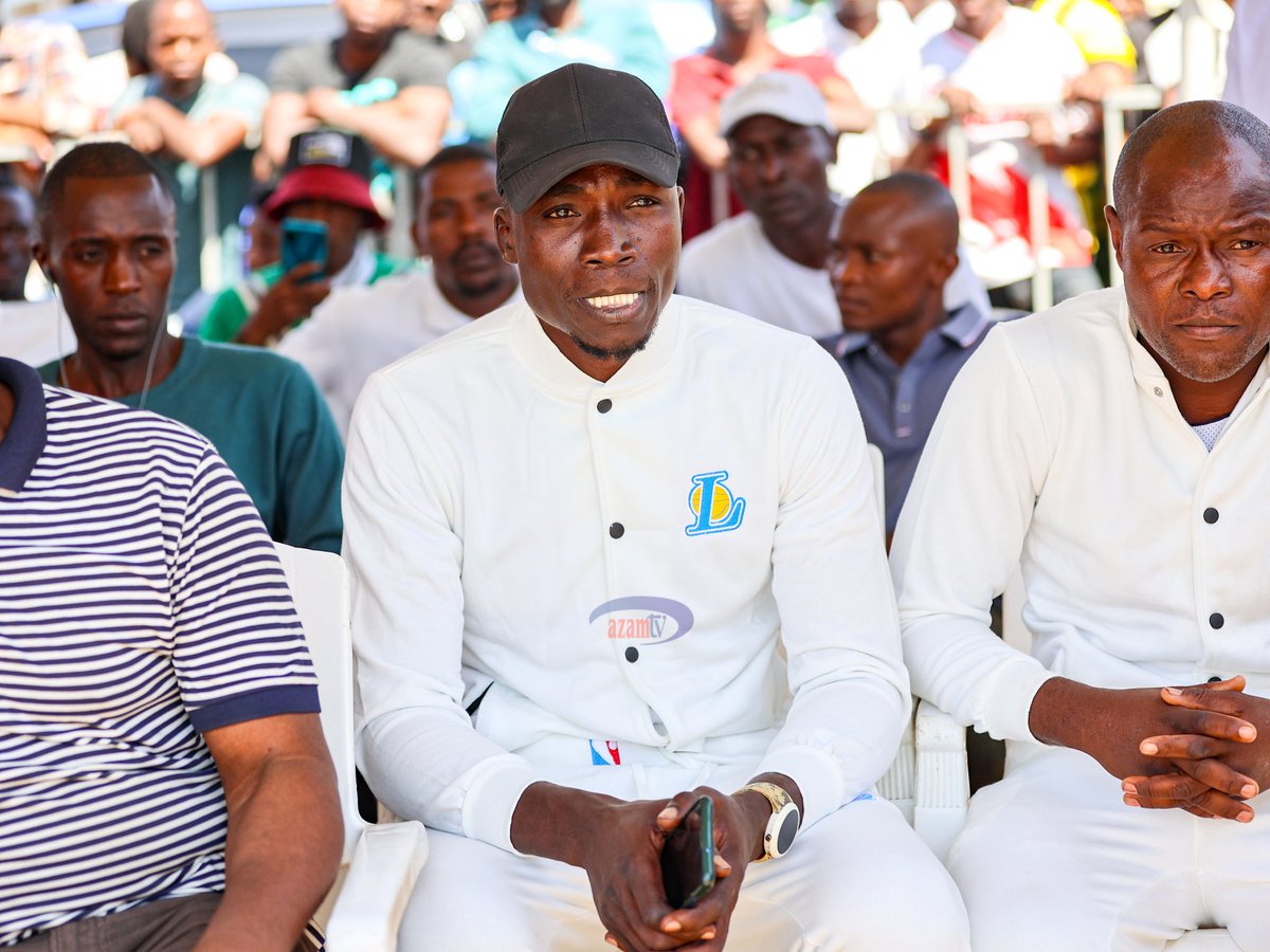 azamtvtz's tweet photo. FACE OFF: Huyu hapa Bondia Mtanzania, Dullah Mbabe ambaye atazichapa na Bondia Denzel Onyango raia wa Kenya.

Shughuli ni kesho pale Kinnes Mabibo Dar es Salaam.

#VitasaNight #FaceOff #LasVegas #DullahMbabeVsDenzelOnyango #SioKinyonge #PaybackNight https://t.co/6jAZ8DBy9V