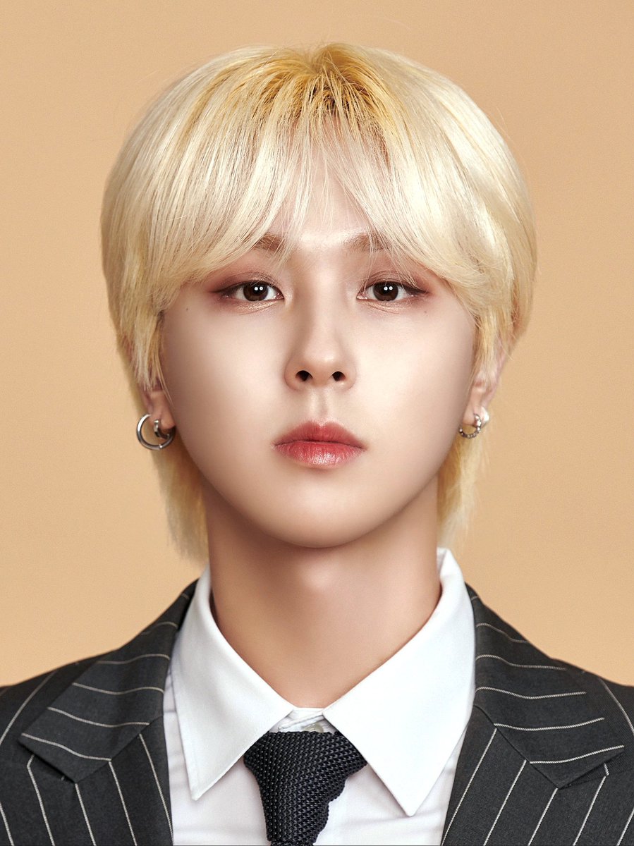 Hamster_Insert's tweet photo. 이기욱 증사 모으기 헿헤헤헤 https://t.co/AOhblwYq8p