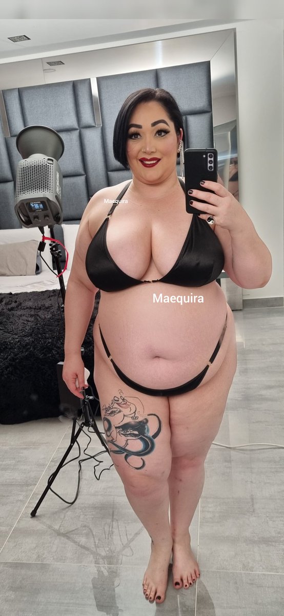 MAEQUIRAll's tweet photo. @honorthycurves @Midwestbreasts1 https://t.co/maaYpachGe