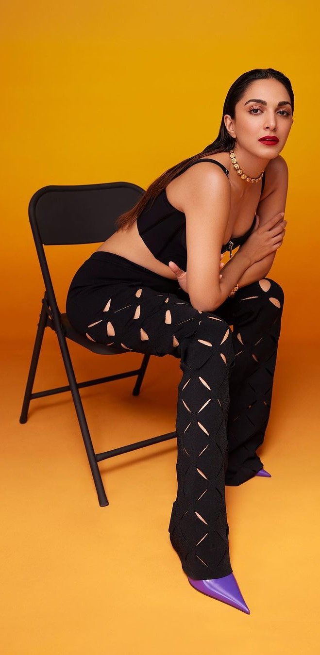 F0_WJ_IaAAEdeW9?format=jpg&name=large