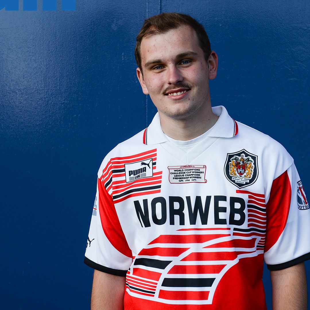 WiganWarriorsRL's tweet photo. 🧵 𝐇𝐞𝐫𝐢𝐭𝐚𝐠𝐞 𝐑𝐨𝐮𝐧𝐝

What shirt will you be wearing to the DW Stadium this evening 🤔

#WWRL #SLWIGWAR https://t.co/XFdbwuZxjo