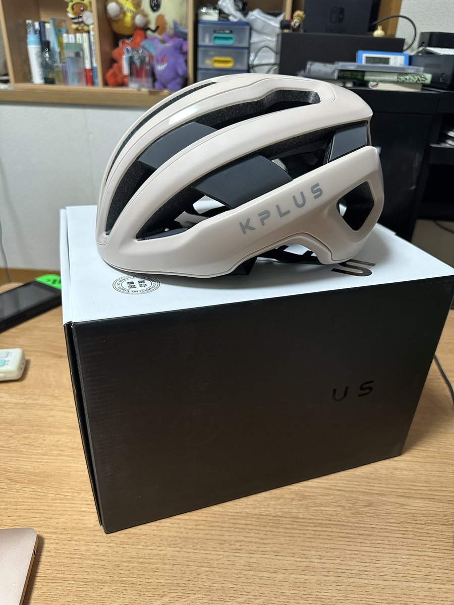 kei149062's tweet image. KPLUS NOVA 届いたァー(≧∇≦)b
側面からの見た目やベルトのマグネットとかお気に入り♡
#KPLUSNOVA #KPLUShelmet
#ロードバイク乗り