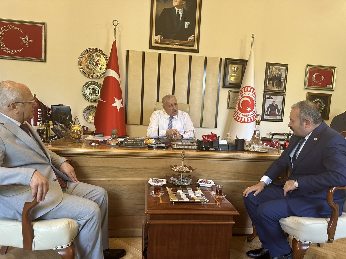 TBMM Meclis idare amiri Mhp Gaziantep Milletvekili Sayın <a href="/SermetAtay/">Sermet Atay</a>’ı ziyaret ettik 
Özlük haklarımızla alakalı istişare ettik
Sayın Meclis idare amiri Milletvekilimize kahramanlara verdiği destekten dolayı teşekkür ederim.
Kahraman Uzman Çavuşların mesleki güvenceye Kadroya