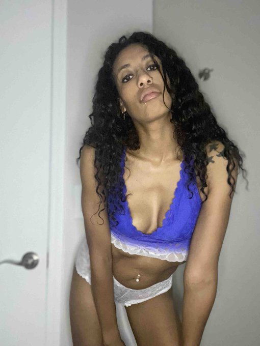 I&rsquo;m not just a pretty face 🥰🥰 #fyp #fansly #onlyfans_girls #latina #ebony #realgirls https://t.co/fy<a href="/tag/fyp"class="tags">#fyp</a><a href="/tag/fansly"class="tags">#fansly</a><a href="/tag/onlyfans_girls"class="tags">#onlyfans_girls</a><a href="/tag/ebony"class="tags"><span>#ebony</span></a><a href="/tag/latina"class="tags"><span>#latina</span></a><a href="/tag/realgirls"class="tags"><span>#realgirls</span></a>