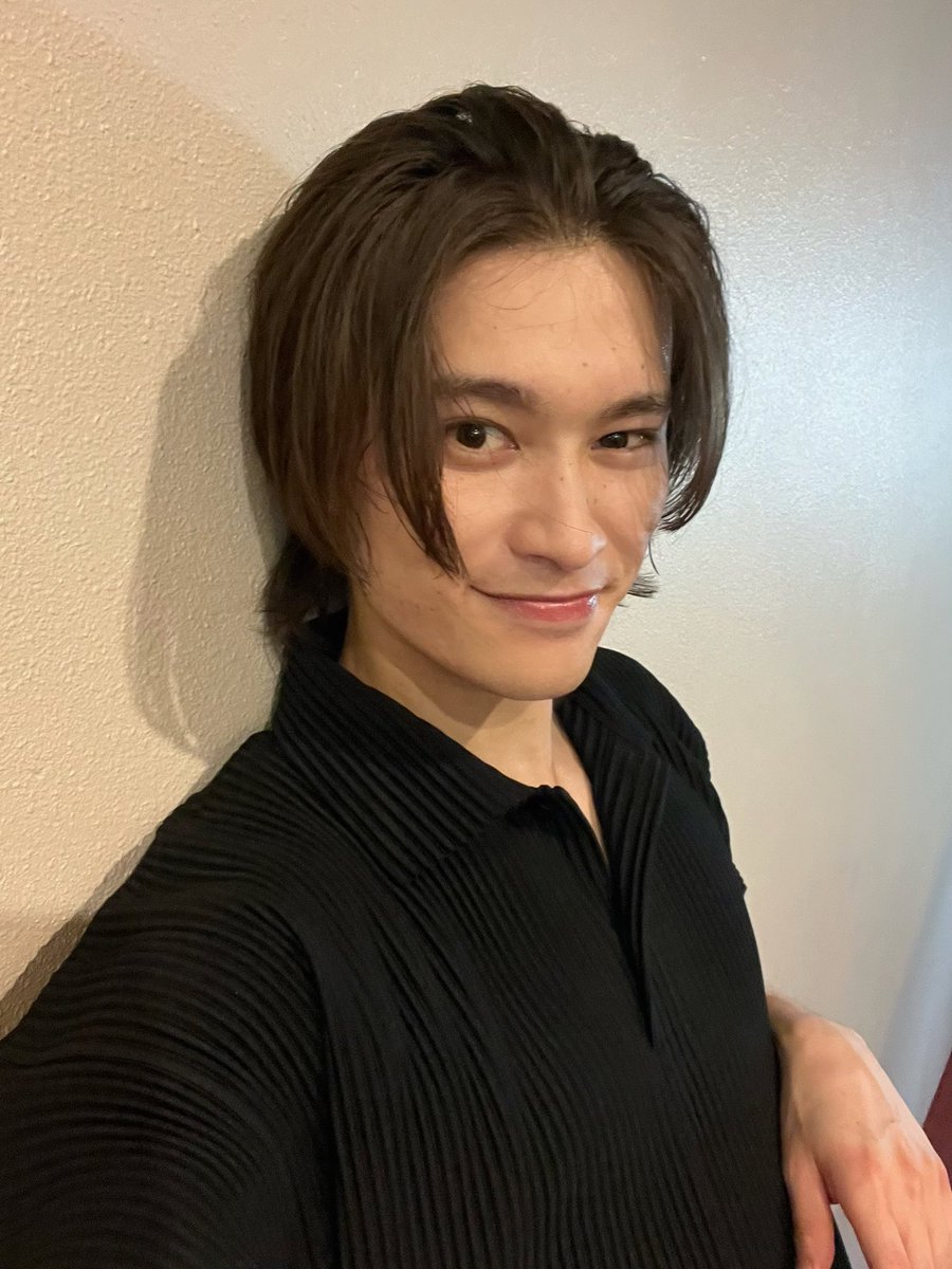 seki_hayata818's tweet photo. 舞台ハムレット

本日2公演ありがとうございました！！！
明日も2公演、皆さんに最高のレアティーズをお届けできるよう頑張ります！！！
お待ちしてます！！ https://t.co/rH9yRpipKz