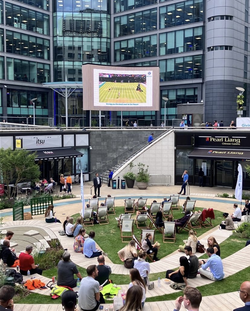 GPM3601's tweet photo. 🌞 Join us as we gear up for the epic Wimbledon Finals this weekend! 🎾

Grab a seat, and cheer on your favourite players as they compete for glory. 🙌

See you at the big screen! 📺🎾 #WimbledonFinal #OutofHomeScreening #GameSetMatch #DigitalAdvertising #GPM360 https://t.co/rHRnJufWGB