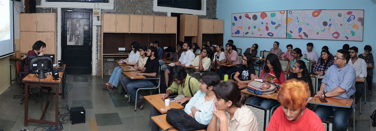 TissSmcs's tweet photo. Dr Isabel Huacuja Alonso, historian of South Asia, @tarikhistorias gave a talk at SMCS, TISS, on Thursday, 13th July, around her book, "Radio For the Millions: Hindi-Urdu Broadcasting Across Borders"
@NotFaiz
@TISSpeak

#Mediahistory #SouthAsia #RADIO #Radiotalk #book #books https://t.co/NGfZ3eS0f4