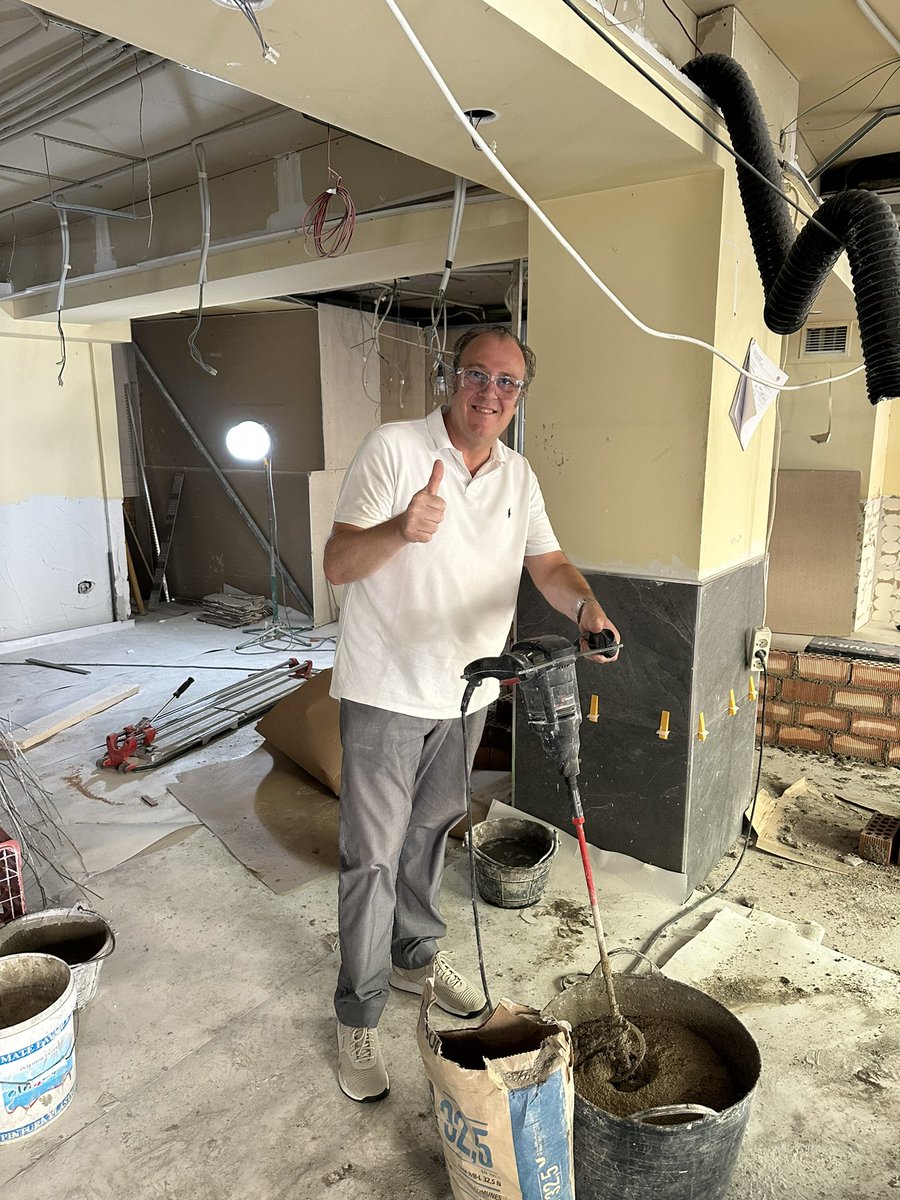 … en Gran Capitán no paramos, es septiembre local totalmente nuevo !!! 

#pizzametrosiemprecontigo 

#pizzametroh24aceradeldarro 

#pizzametroh24callearabial