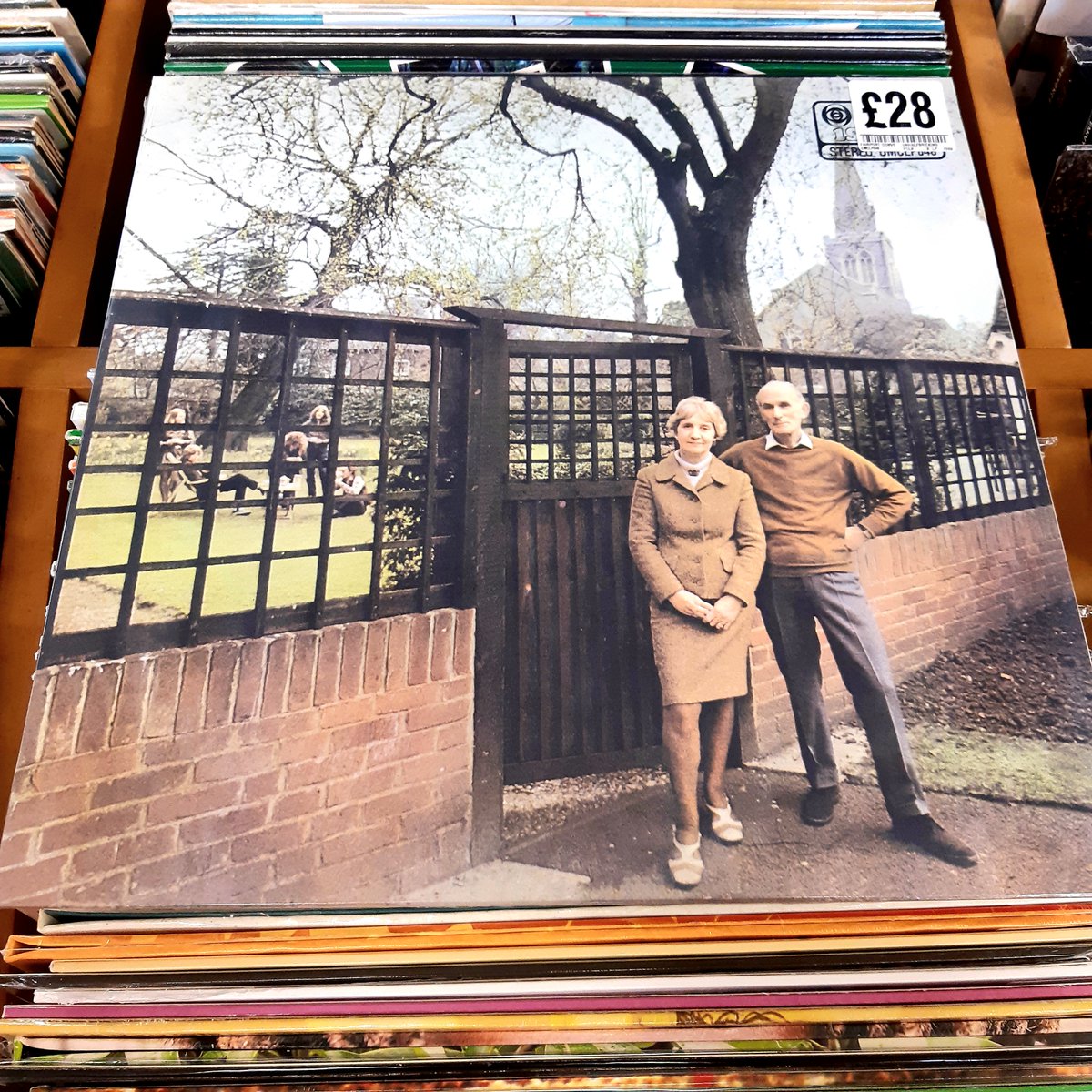 FOPPofficial's tweet photo. NEW MUSIC FRIDAY
• #FairportCovention - #Unhalfbricking
• #JohnMartyn - #LondonConversation
• #RaviShankar - #ShankarFamilyAndFriends
• @deftones - #Deftones
#gettofopp #vinyl #records #recordshop #vinylrecords #CD #vinylreissue #deftones https://t.co/kyNEf9AQq8