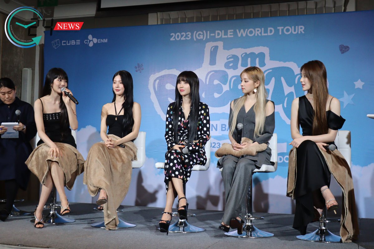 _24News_'s tweet photo. 5 สาว #GIDLE ในงานแถลงข่าว2023 (G)I-DLE WORLD TOUR [I am FREE-TY] IN BANGKOK’ พร้อมแล้วกับคอนเสิร์ตพรุ่งนี้

#2023GIDLE_WORLDTOURinBKK 
#여자아이들 #Iam_FREETY #2023_GIDLE_WORLDTOUR #BEX
#WelcomeGIDLEtoThailand
#민니 #MINNIE 
#슈화 #SHUHUA
#우기 #YUQI
#미연 #MIYEON
#소연 #SOYEON https://t.co/zHziq05bvd