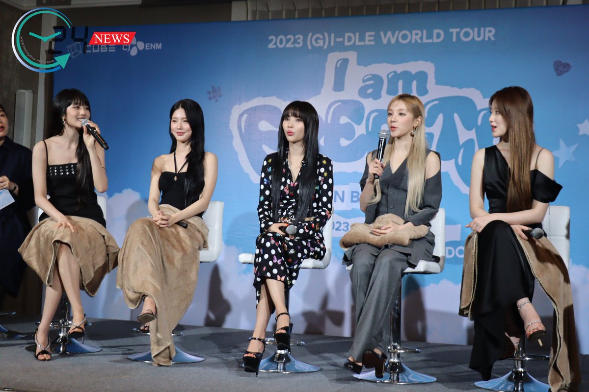 _24News_'s tweet photo. 5 สาว #GIDLE ในงานแถลงข่าว2023 (G)I-DLE WORLD TOUR [I am FREE-TY] IN BANGKOK’ พร้อมแล้วกับคอนเสิร์ตพรุ่งนี้

#2023GIDLE_WORLDTOURinBKK 
#여자아이들 #Iam_FREETY #2023_GIDLE_WORLDTOUR #BEX
#WelcomeGIDLEtoThailand
#민니 #MINNIE 
#슈화 #SHUHUA
#우기 #YUQI
#미연 #MIYEON
#소연 #SOYEON https://t.co/zHziq05bvd
