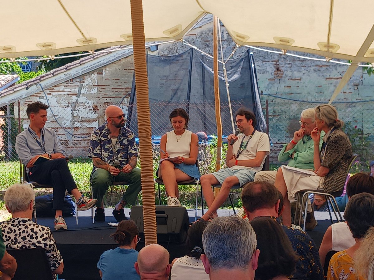 Rayya Roumanos (@twit_2_ray) on Twitter photo On discute IA, information et avenir du journalisme au <a href="/FestJournalisme/">Festival international de journalisme</a> et c'est passionnant ! On discute IA, information et avenir du journalisme au <a href="/FestJournalisme/">Festival international de journalisme</a> et c'est passionnant !