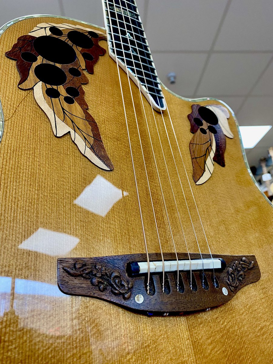 BridgendMusicSt's tweet photo. 1987 Ovation Collectors’ Series. Beautiful condition😍 £1550
#ovation #ovationguitars #guitar #guitarist #bridgend #bridgendmusicstore https://t.co/kLpaQPvosJ