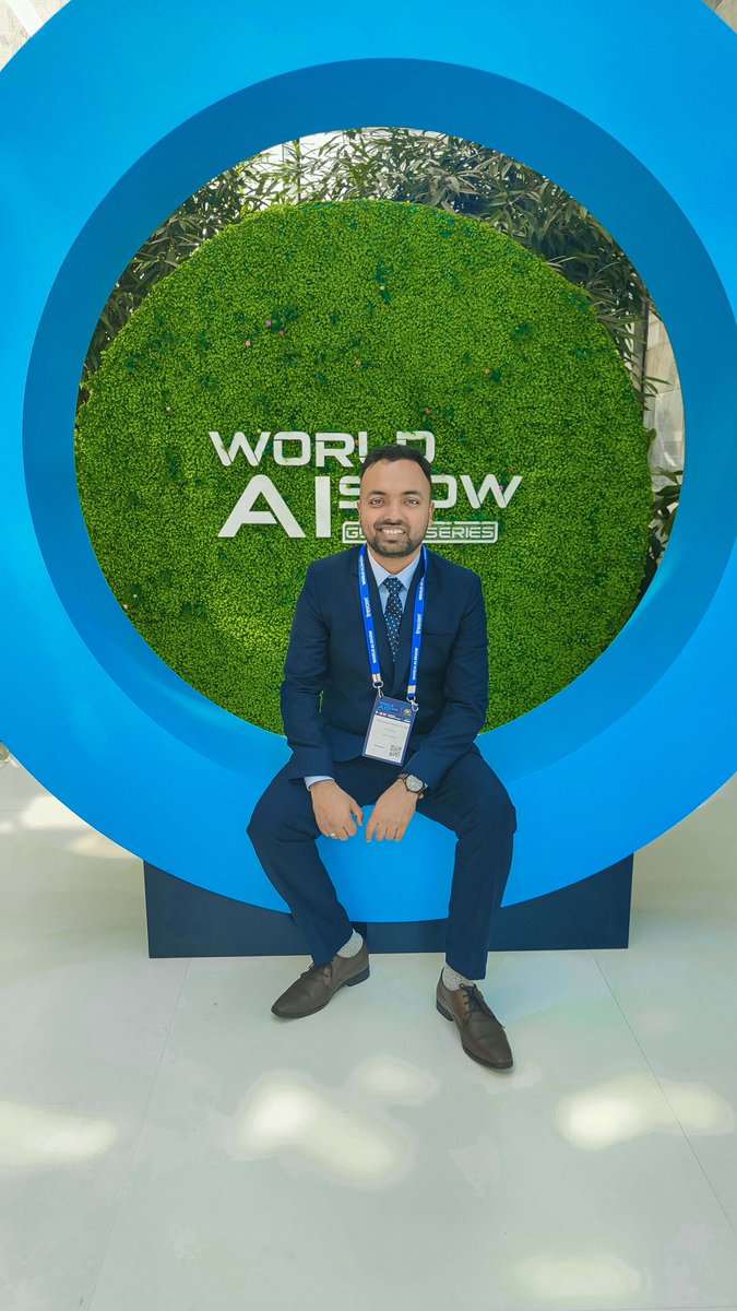Ratnadeep_TV's tweet photo. Attended the World AI Show, 2023 held in Dubai as one of the tech exhibitors from India.
Here are a few moments from the event.
#worldaishow2023 #conference #ai #data #aiinhealthcare #healthcare #technology #TechVariable https://t.co/I7LOal1MAD