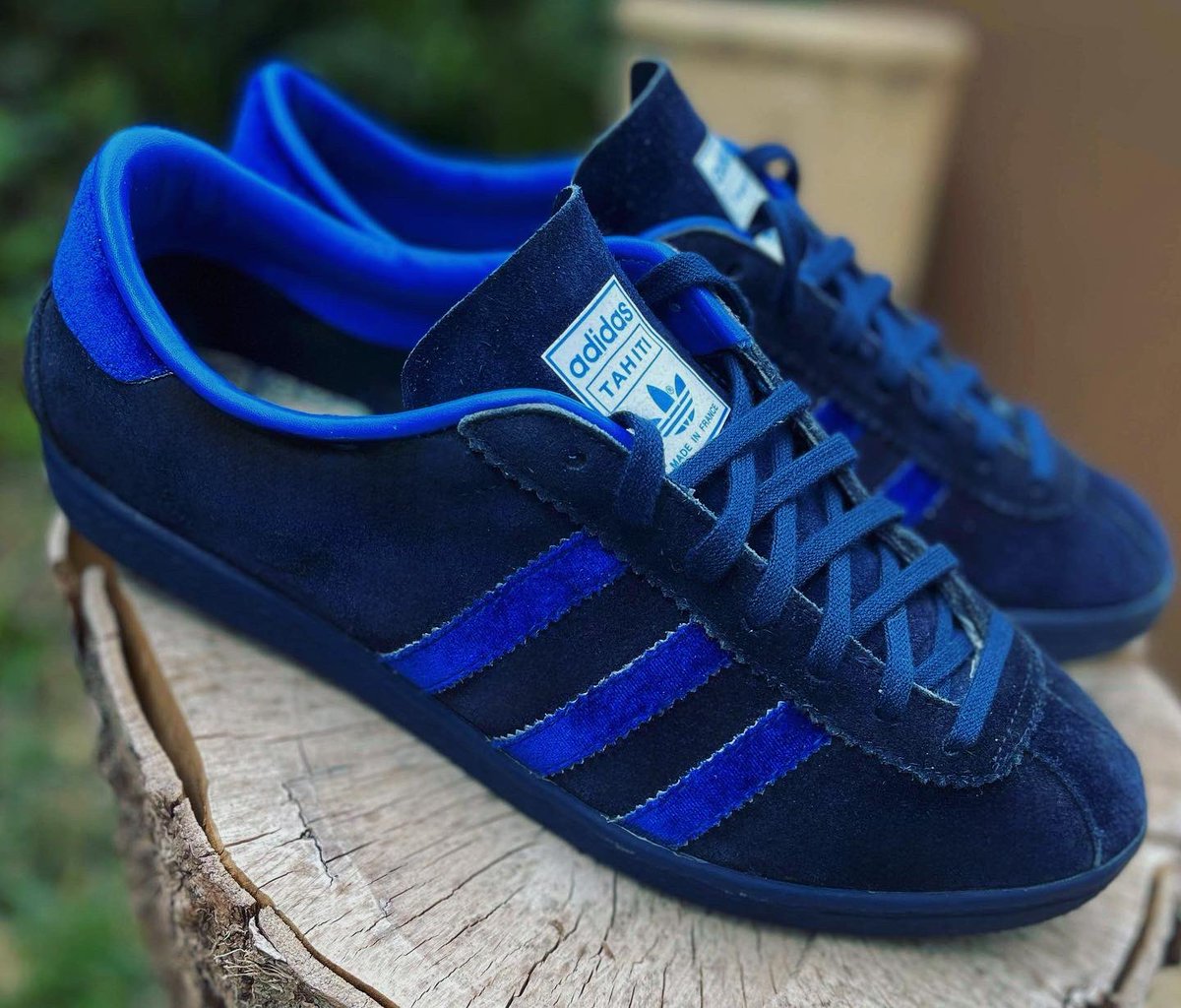 sptol's tweet photo. Adidas Tahití Marine : Made In France 1974 🇫🇷 https://t.co/iMrN0SAypZ