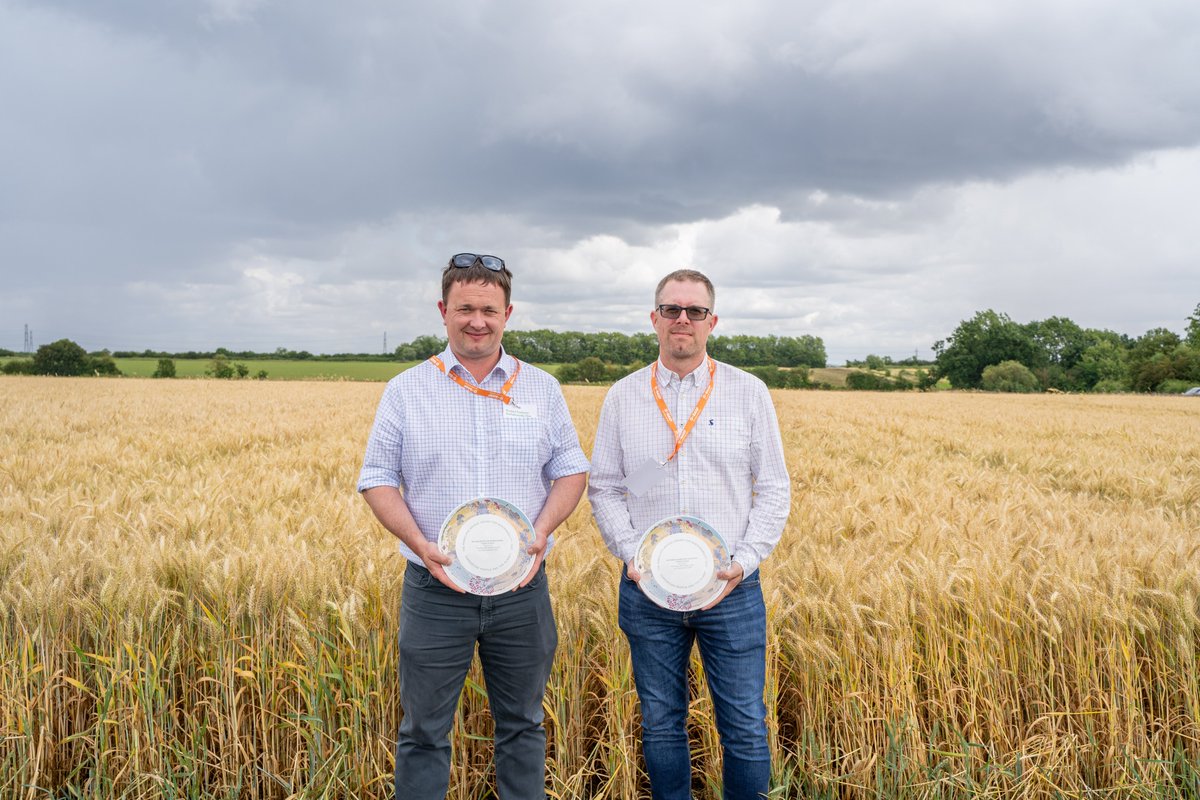 Congratulations to Mat &amp; Lloyd Smith on winning the Rawcliffe Bridge Award for #Sustainability 2023!

From soil health, landscape diversity and attracting wildlife, to connecting with communities - find out more about this year's winners

agricentre.basf.co.uk/en/News-Events…