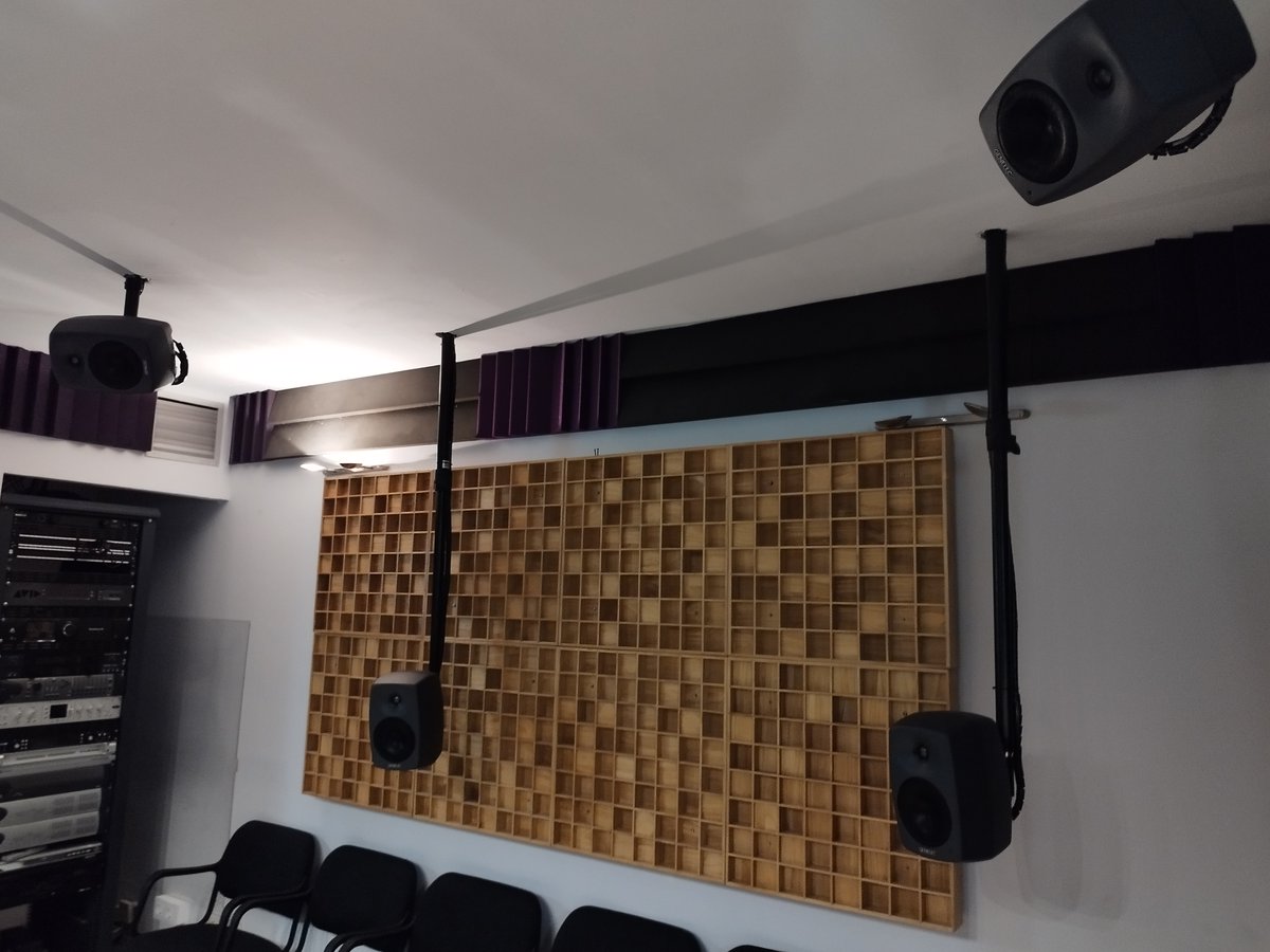 sesaudio's tweet photo. #genelec #inmersive #dolbyatmos #demoroom #sesaudio https://t.co/L0r5Vf51eo