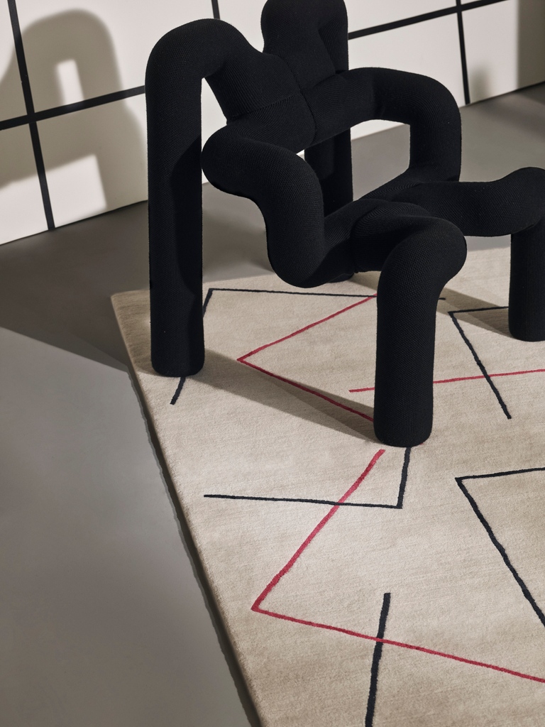 Detail of Deirdre Dyson's AKIMBO, easy to visualise in your custom colourways. Contact us to discuss your options.
deirdredyson.com/design/akimbo/