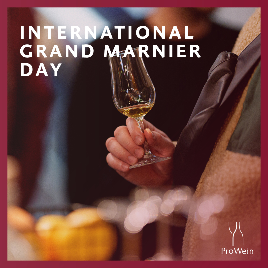 We’d like to make a toast with you on International Grand Marnier Day! #Cheers! 😍 #prowein #proweintradefair #winebuisness #grapevine #samebutdifferent