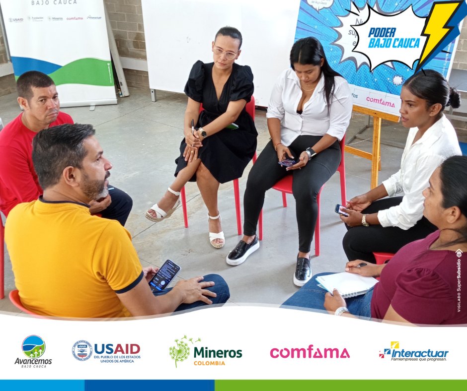 AvancemosBC's tweet photo. ✅Ayer en Tarazá vivimos una jornada muy enriquecedora en Poder Bajo Cauca con el coach @Franlazarocoach, donde los empresarios tuvieron la oportunidad de adquirir conocimientos en torno al empoderamiento, a la gestión empresarial... 

Sigue hilo 🧵

@USAID_Colombia @Comfama https://t.co/7WP9VOc9uC