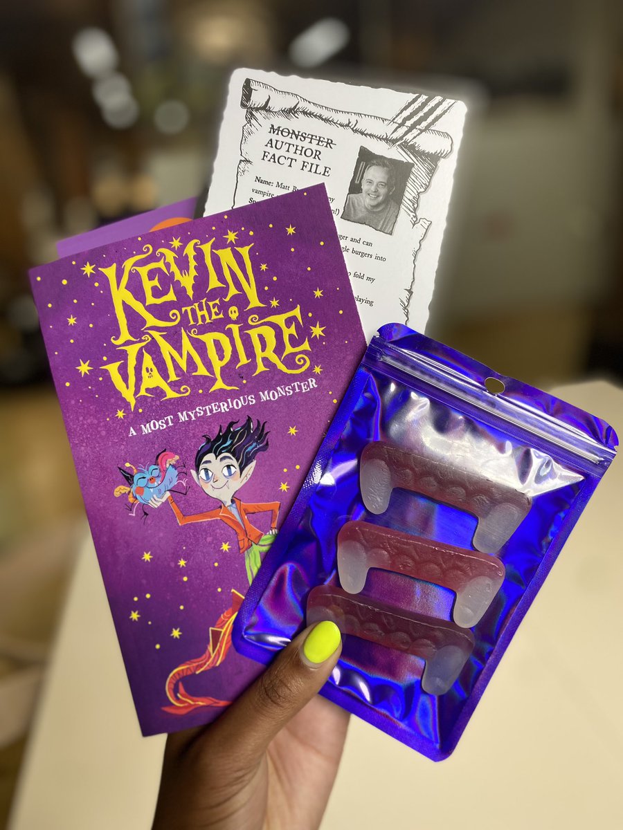 There’s something FANG-tastic heading out of the @NosyCrow office today…👀🧛

#KevintheVampire