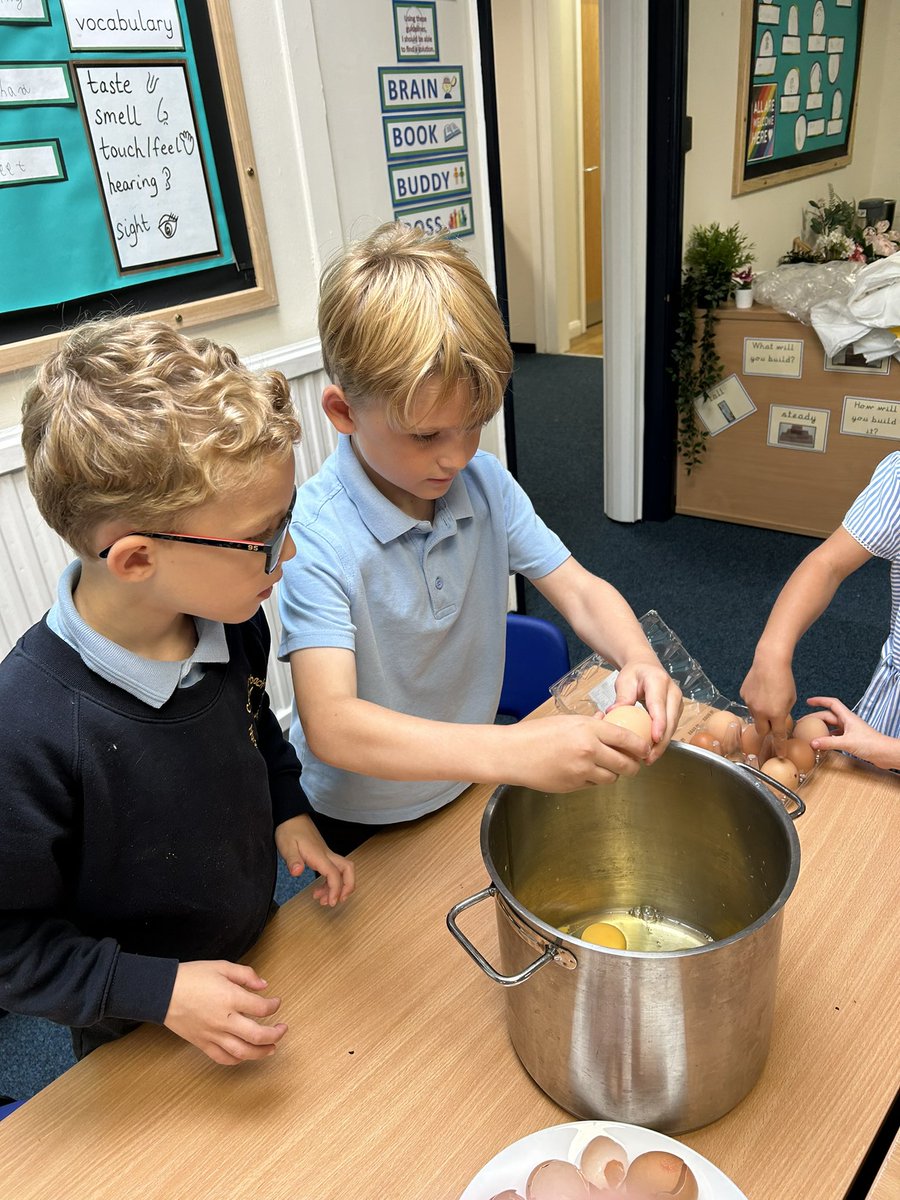 Mrs Wills tweet media