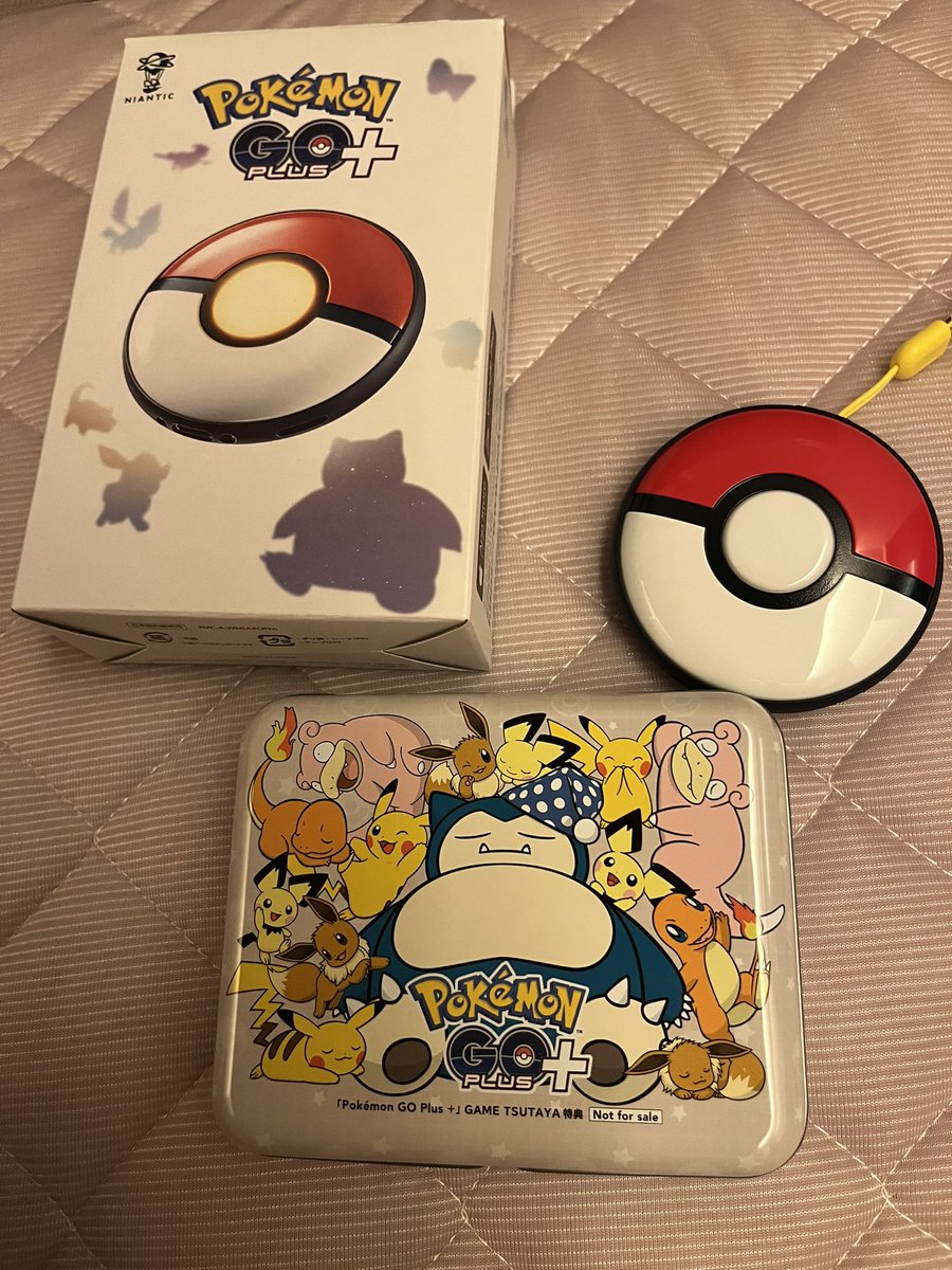 m_LEOc5's tweet photo. ポケモンGOプラス+げっと！コロナだから旦那にTSUTAYAで受け取ってきてもらった😇ピカチュウの鳴き声かわえー。以前のよりも色々と機能が追加されて使いやすい！ https://t.co/ru8TRVwJp2