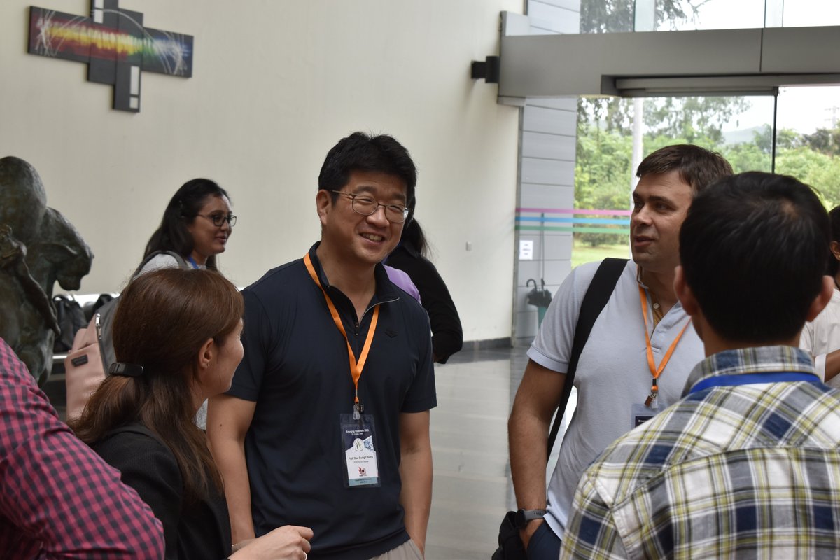 AnkitDh75098970's tweet photo. Day 1, we had an outstanding program, with exciting talks and scientific discussion #Emergingmaterials2023 @IISERPune with @SubiJGeorge @psm_lab @mvkovalenko @M_Bodnarchuk  @AngshumanNag4 @ParthaH25004207 @pramodpillai81 @PankajM64314049 @ArnabPune https://t.co/9tFmJRminl