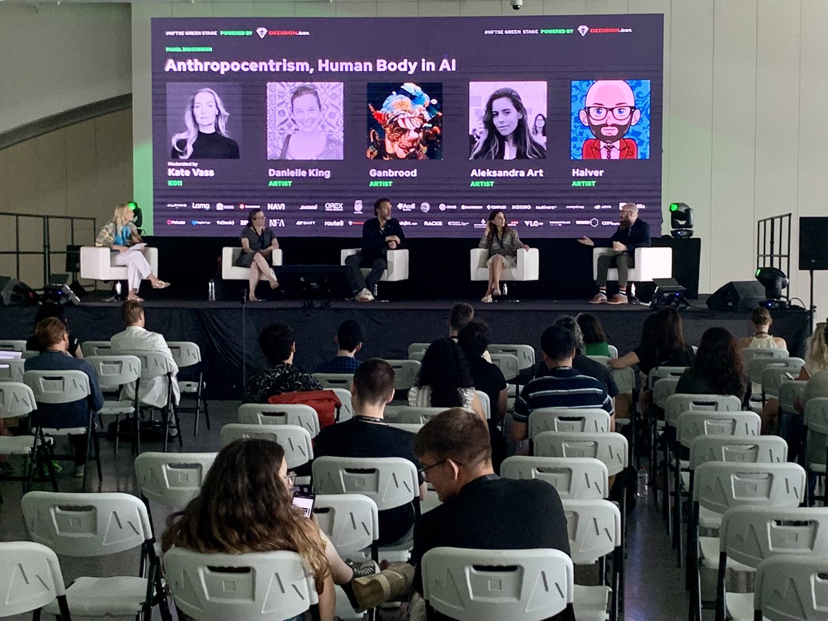 MineandmoreES's tweet photo. Hoy estamos en el @nftshoweurope en Valencia viendo cómo se encaja
en un mismo evento a proyectos NFT, artistas, marcas y ecosistema Web3 en general. Interesante propuesta en un entorno inmejorable. https://t.co/XHGL04h6R5
