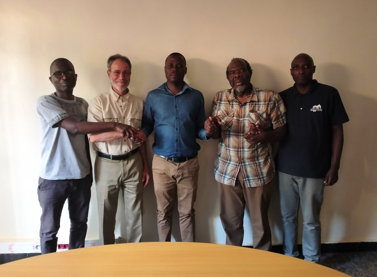 rwamrec's tweet photo. During our meeting with the @GatsiboDistrict Major's advisor, he expressed his admiration for the BAHO project results in fighting #genderbasedviolence by #engagingmen. He also showed gratitude to @merge4equality's delegation for being a source of inspiration for RWAMREC's work. https://t.co/OxXNoz9px4