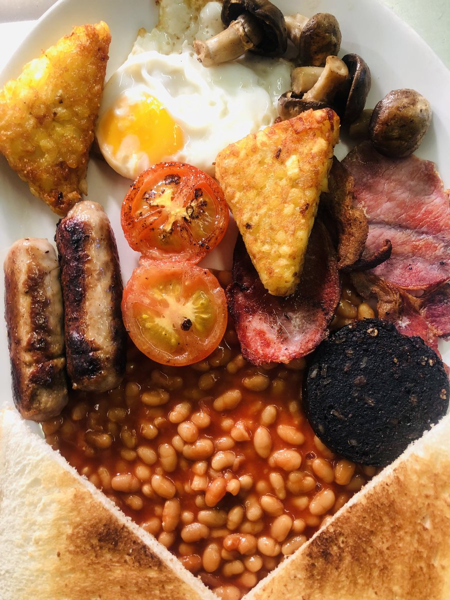 MojosCafe's tweet photo. FRIDAAAAAAAAAAAY! WOOP!!
Treat yourself to a Breakfast of Justice served in standard, veggie or vegan forms, or a pizza maybe? See you all soon!! 😃#breakfast #fryup #pizza #mojosroxx https://t.co/Ul5u6lY3Kz