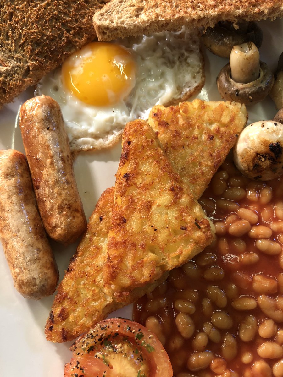 FRIDAAAAAAAAAAAY! WOOP!!
Treat yourself to a Breakfast of Justice served in standard, veggie or vegan forms, or a pizza maybe? See you all soon!! 😃#breakfast #fryup #pizza #mojosroxx