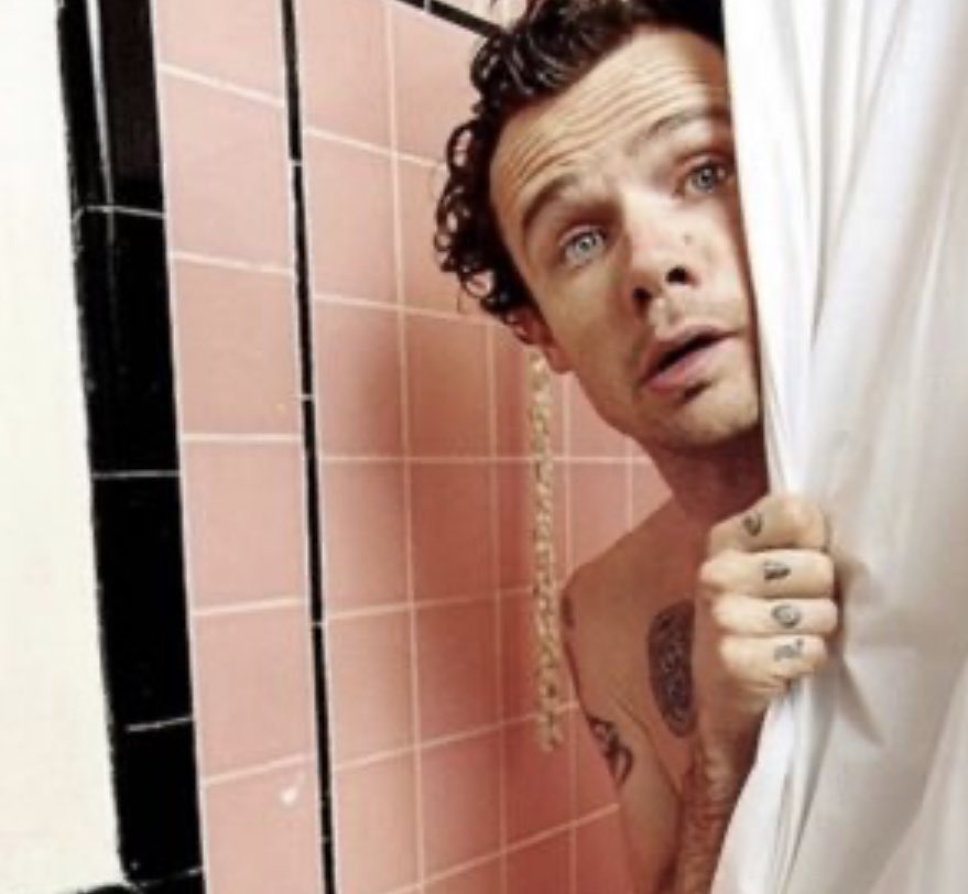 lyraskyofficial's tweet image. flea's takin' shower and I was takin' a hot bath with singing a song. ha ha.🤣
which song do you wanna sing in bath?
 
#flea #takeashower #me #takeabath #smile #singasong
October.18.2021.