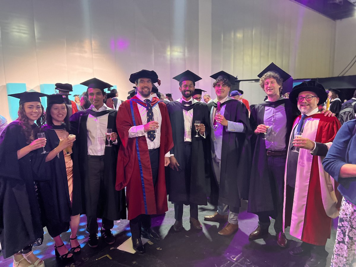 A very proud moment as we celebrate the success of our MSc REAT students at #UCLgrad graduation 2023. Wishing you all the very best for the future. Remember... once a member of CREATe you will always be a CREATor 🥳 @UCLDivofSurgery