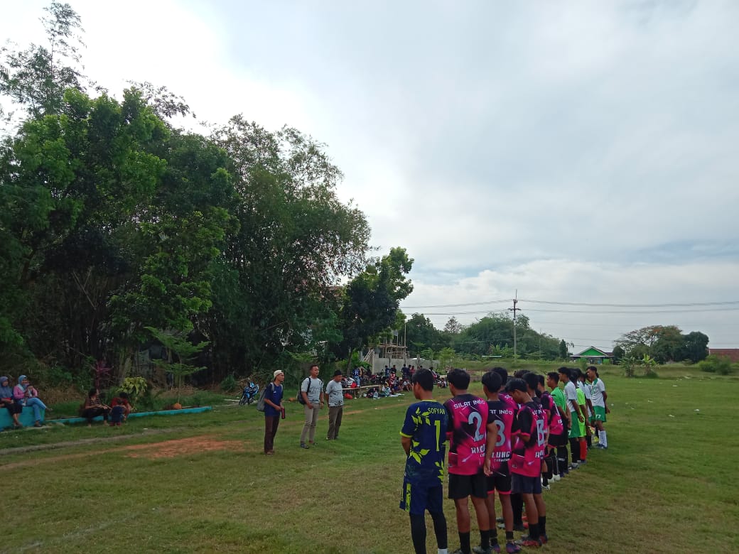 Alanrah98081457's tweet image. Alhamdulillah PSBK KEDONGDONG juara 3 Semoga Makin Semangat lagi mengejar Yang Lebih baik lagi Untuk Kedepanya ⚽👍🙂🤝
#PSBK 
@SahabatCirebon