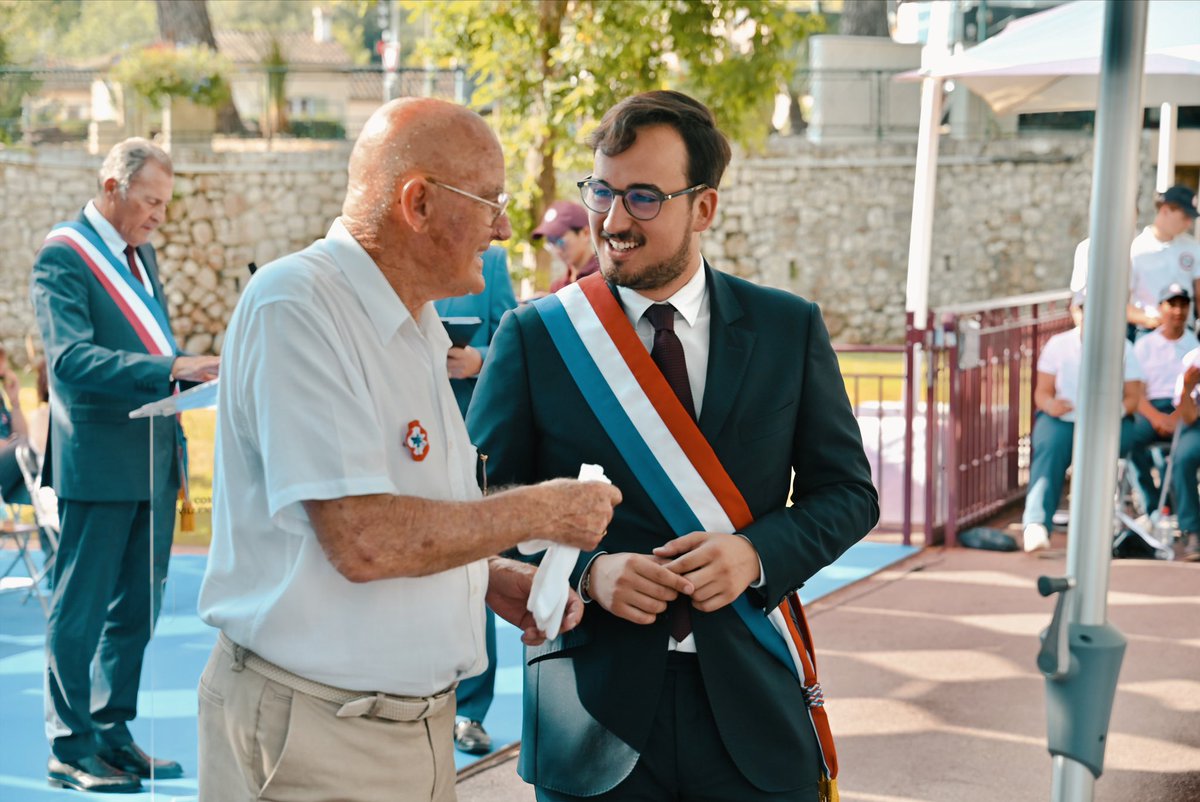 MassonBryan's tweet photo. 🇫🇷 Joyeuse fête nationale à tous les Français !

Heureux d’assister ce matin à la cérémonie patriotique et républicaine de #VilleneuveLoubet. 

Merci @lionnelluca06 pour ce discours si fièrement français ! https://t.co/3XNbzy05DD