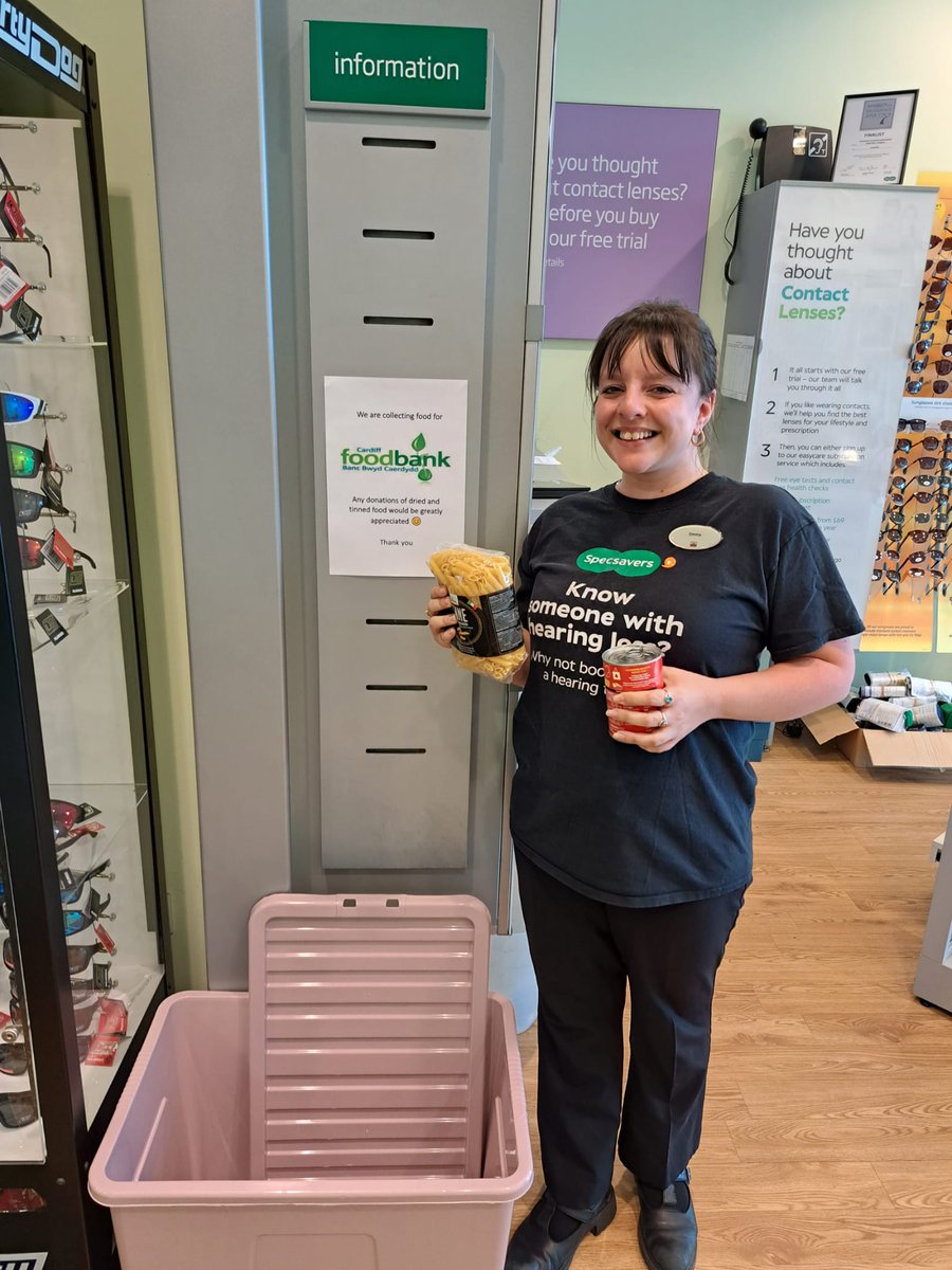 EmmaGriffiths36's tweet photo. @Specsavers Leckwith, Cardiff are collecting donations for @CardiffFoodbank ☺️ We would really appreciate donations of tinned &amp; dried food as well as toiletries! Diolch! https://t.co/SJP6fHyAjn