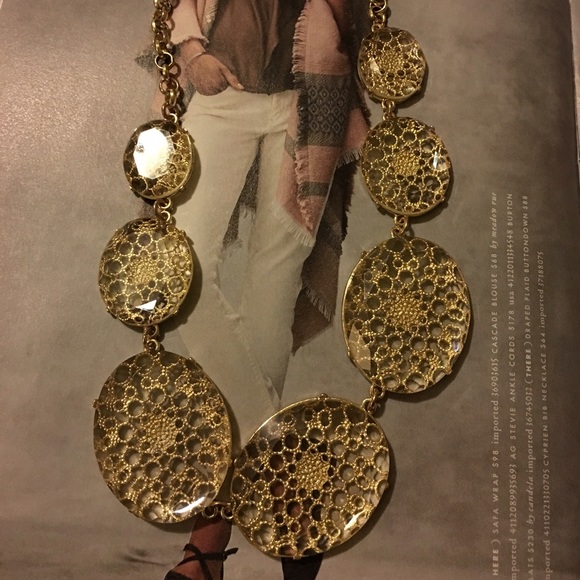 Beaver_beave's tweet photo. So good I had to share! Check out all the items I'm loving on @Poshmarkapp #poshmark #fashion #style #shopmycloset #juicycouture #freepeople: https://t.co/k6yCgRived https://t.co/QonmRts90y