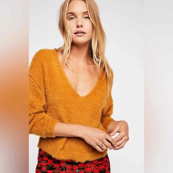 xosheconquerors's tweet photo. So good I had to share! Check out all the items I'm loving on @Poshmarkapp #poshmark #fashion #style #shopmycloset #wethefree: https://t.co/K5Lzx4OvwR https://t.co/LuyuTrTEyr